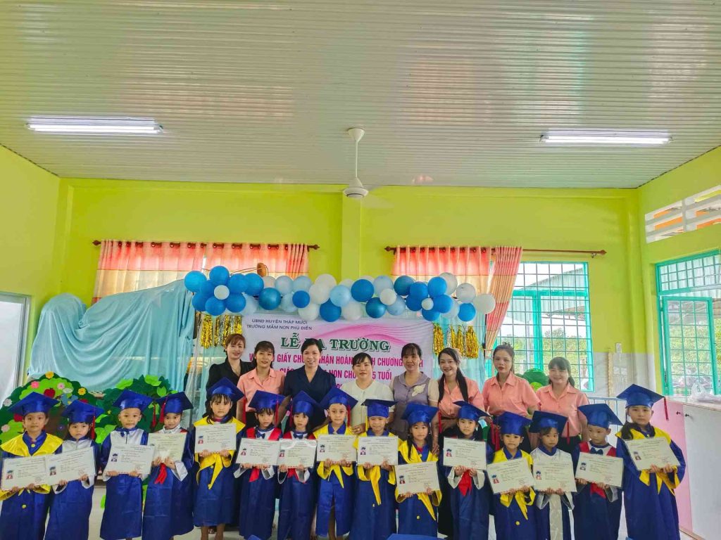 Lá6,7 ra trường